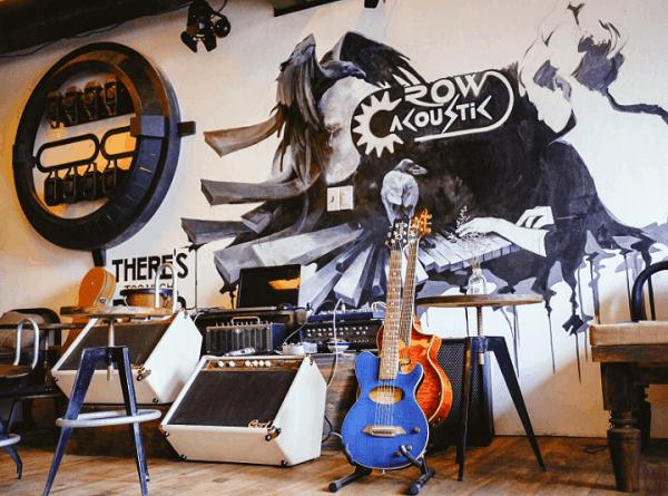 Crow Acoustic Coffee- Quán cafe acoustic dành cho giới trẻ ở Nha Trang